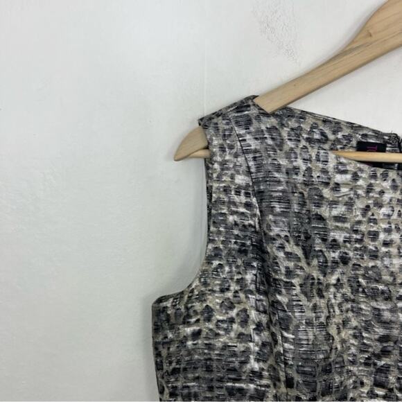 Tom and Linda Platt Animal Print Sleeveless Pleated Cocktail Formal Dress - Picture 4 of 13